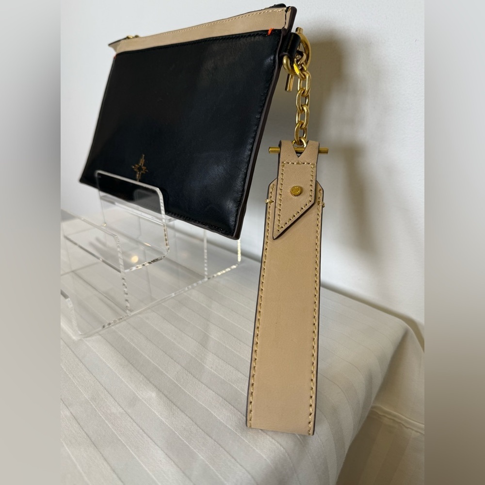 India Hicks ‘Carmen’ Black & Tan Leather Clutch With Tan Leather Wristlet Strap - Picture 5 of 14